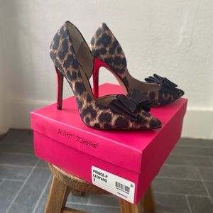 Betsey Johnson Women's Prince-P Bow Pumps